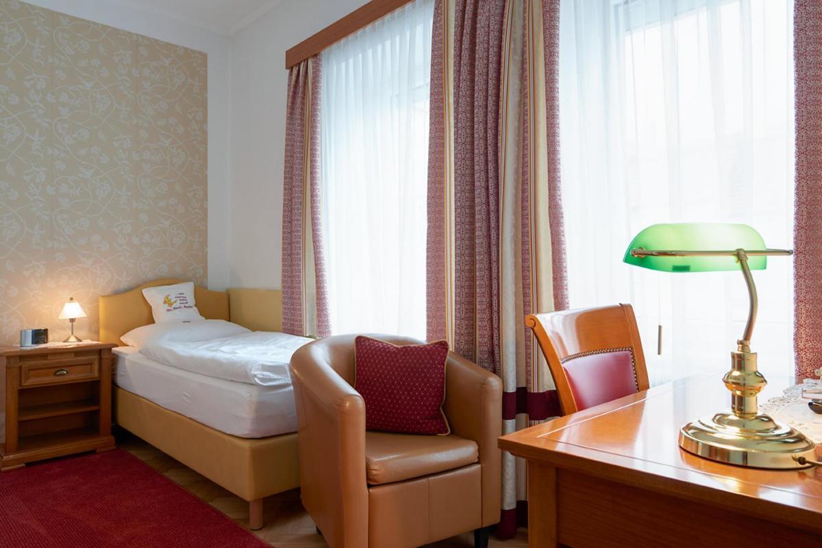 Gasthof Hametner Mit Innviertlerhof Mit Direktem Zugang Zur Therme Mediterrana Durch Unseren Garten! Бад Хол Екстериор снимка